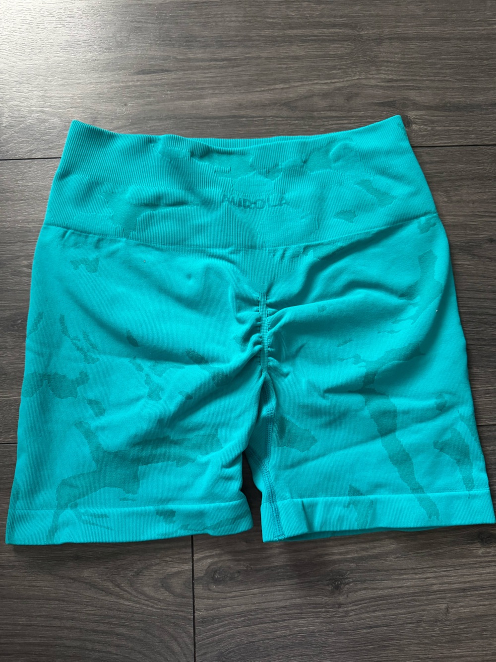 Aurola camo short
